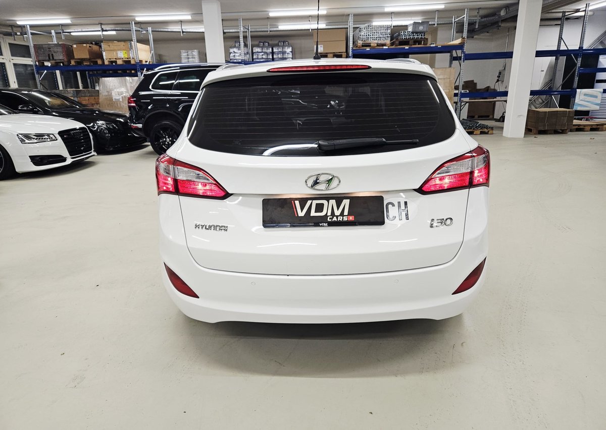 HYUNDAI i30 Wagon 1.6 CRDi GO *frisch ab Service und MFK* *sehr spar, Diesel, Occasioni / Usate, Manuale - 4