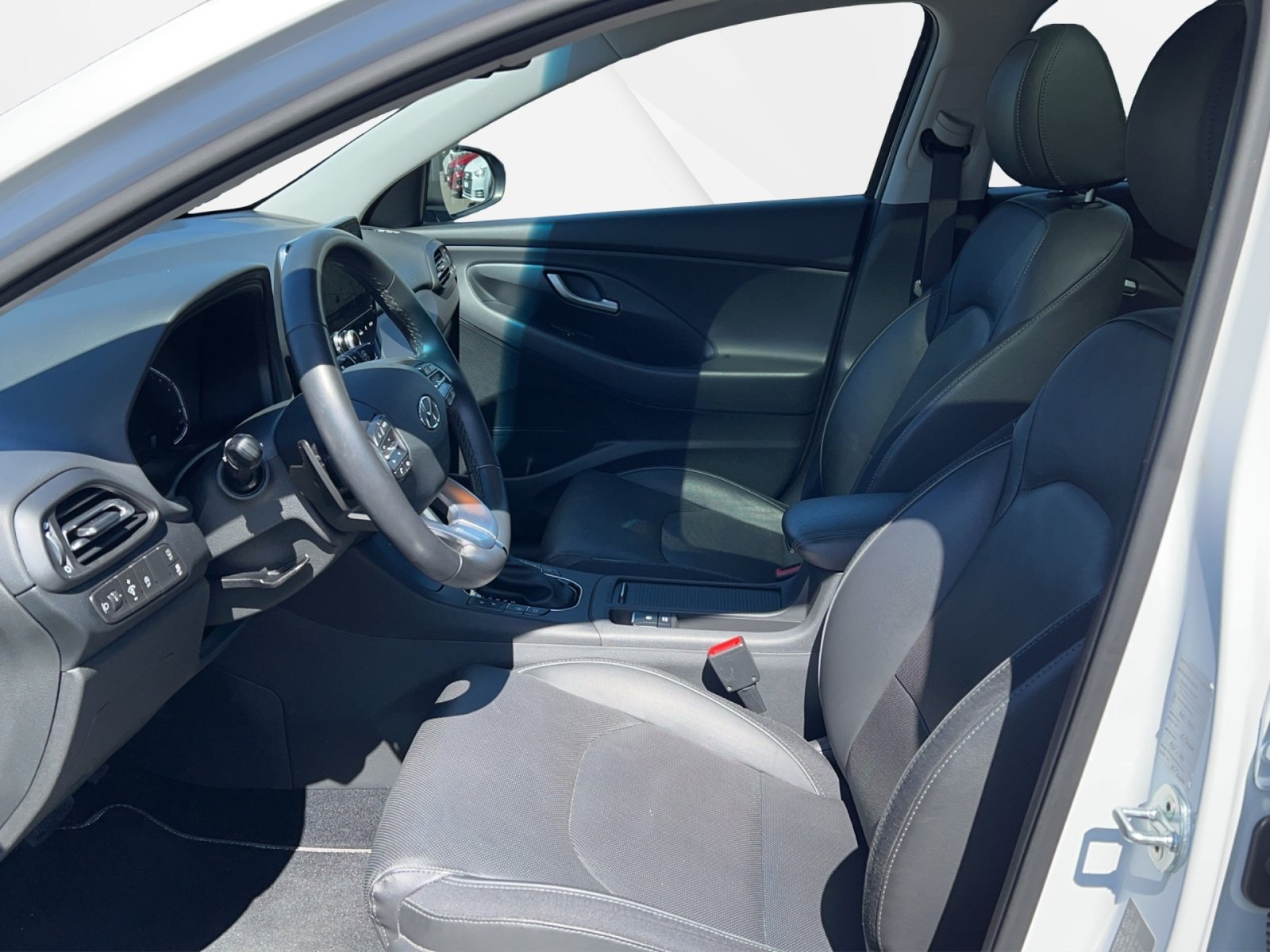 HYUNDAI i30 Wagon 1.5 T-GDi Vertex DCT, Hybride Léger Essence/Électricité, Occasion / Utilisé, Automatique - 5