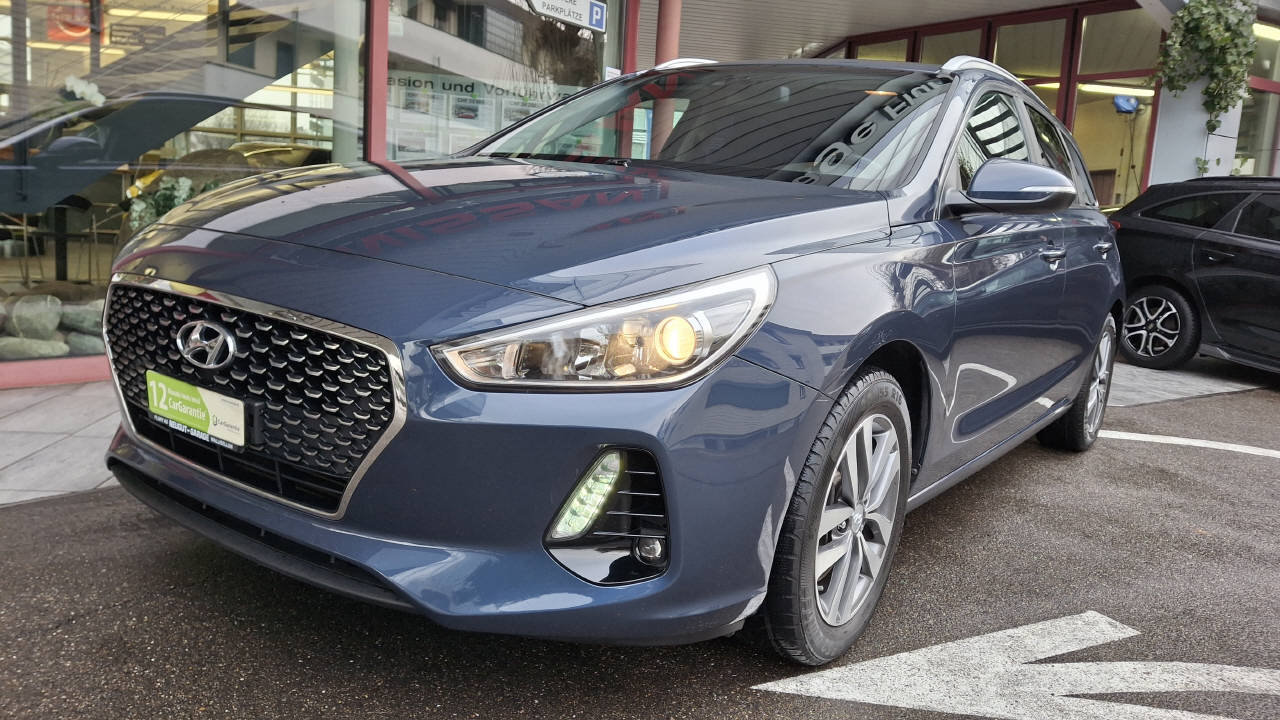 HYUNDAI i30 Wagon 1.0 T-GDi Amplia, Essence, Occasion / Utilisé, Manuelle - 2