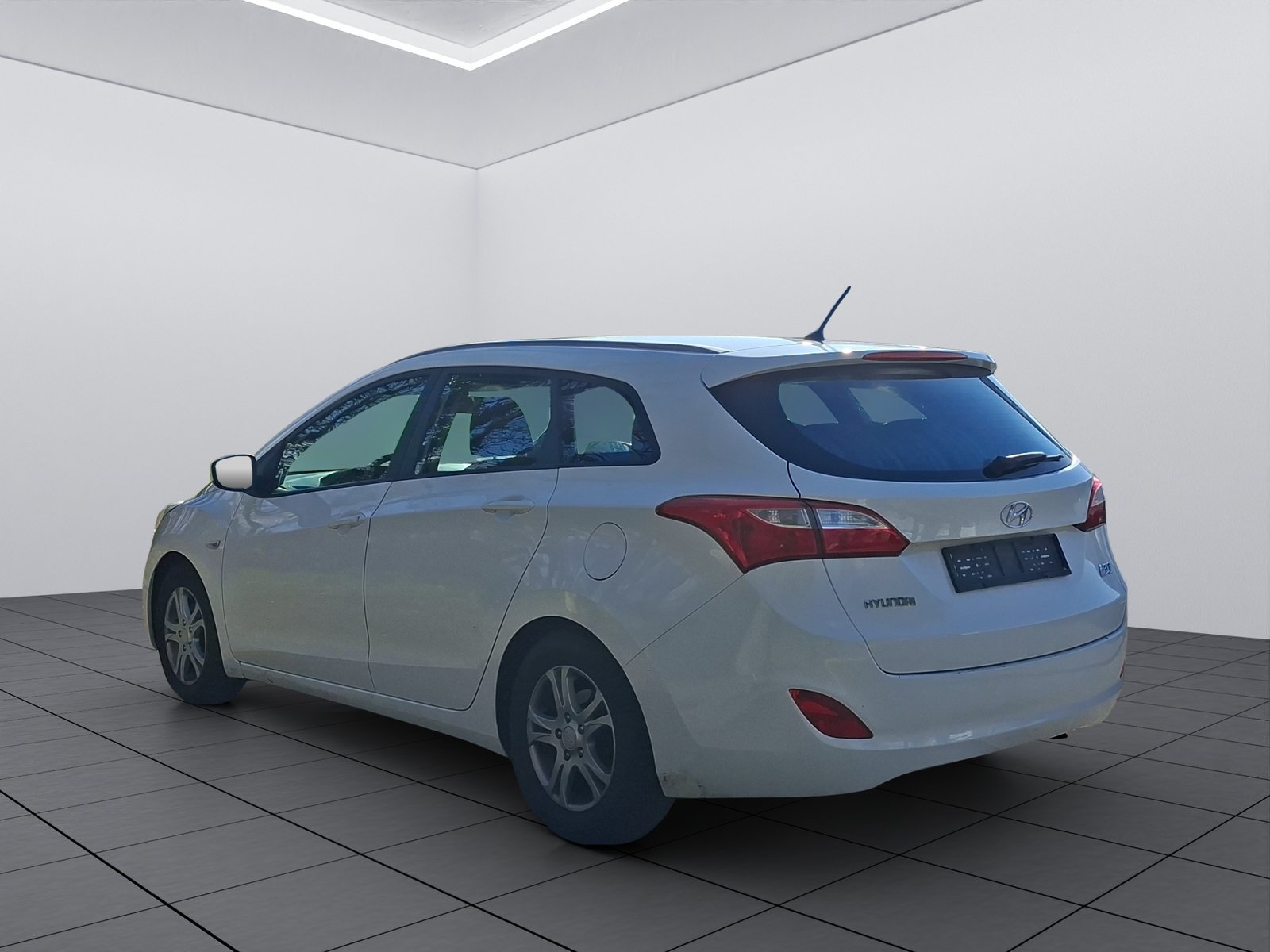 HYUNDAI i30 Wagon 1.6 CRDi Vertex Automatic DCT, Diesel, Occasion / Gebraucht, Automatik - 5