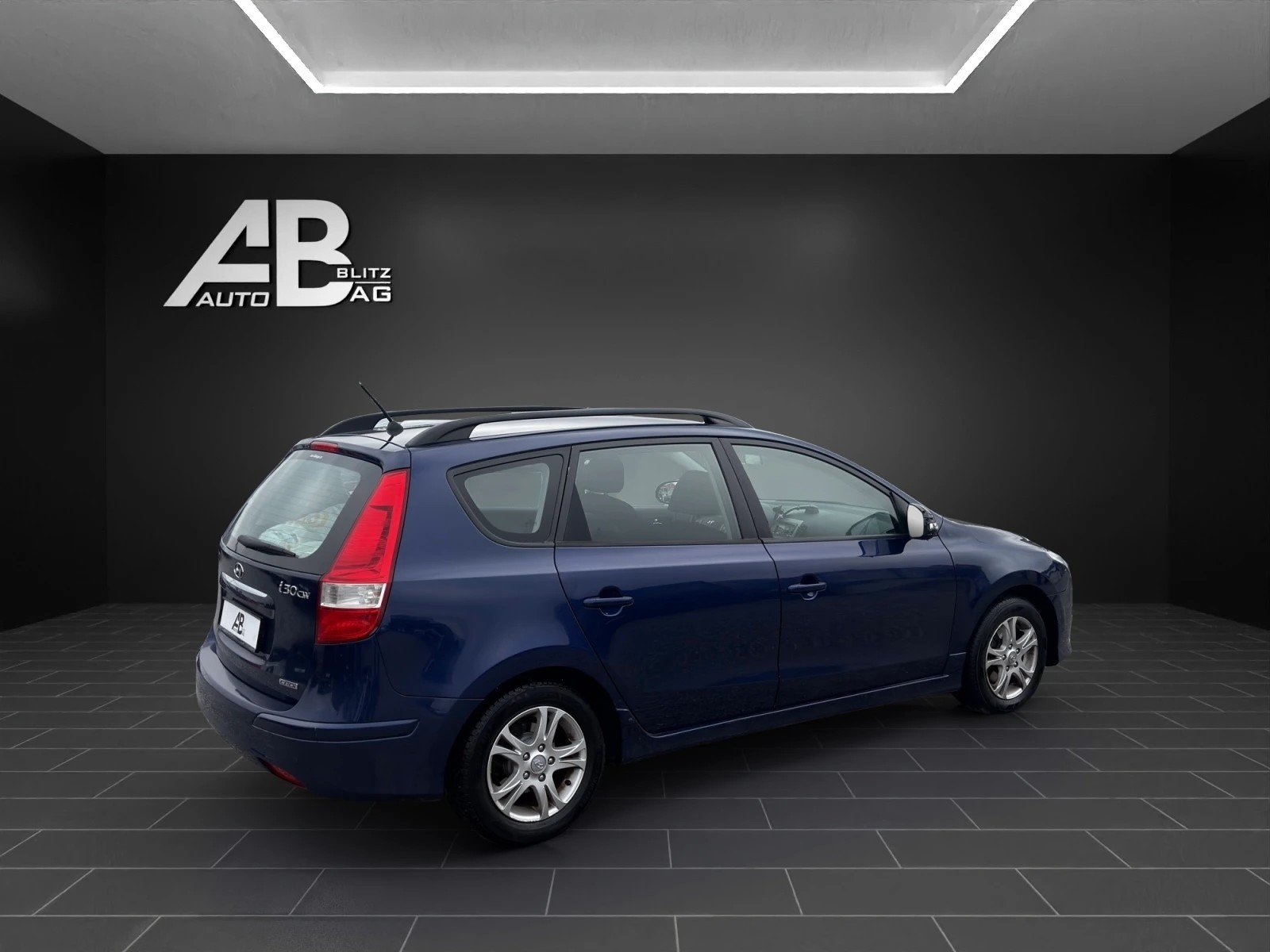 HYUNDAI i30 Wagon 1.6 CRDi Style Automatic, Diesel, Occasioni / Usate, Automatico - 5