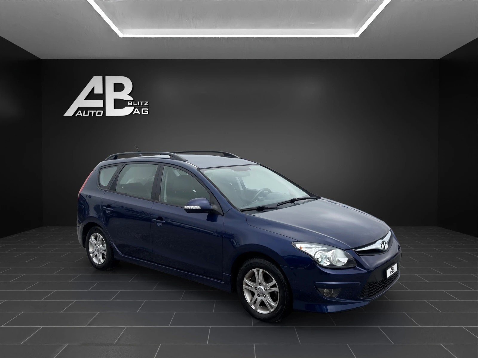 HYUNDAI i30 Wagon 1.6 CRDi Style Automatic, Diesel, Occasioni / Usate, Automatico - 6