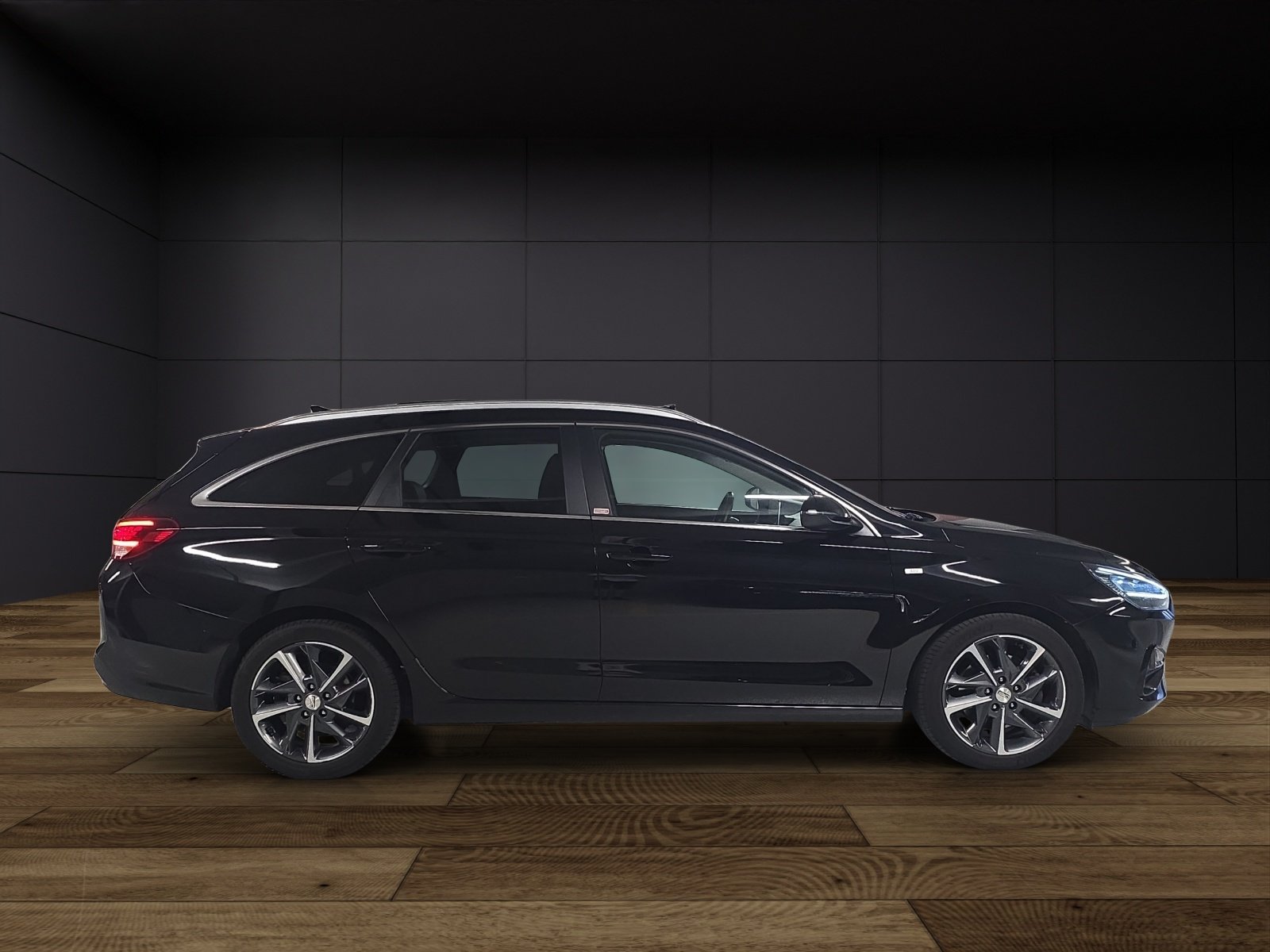 HYUNDAI i30 Wagon 1.5 T-GDi Vertex 48V MH DCT, Mild-Hybrid Petrol/Electric, Second hand / Used, Automatic - 5