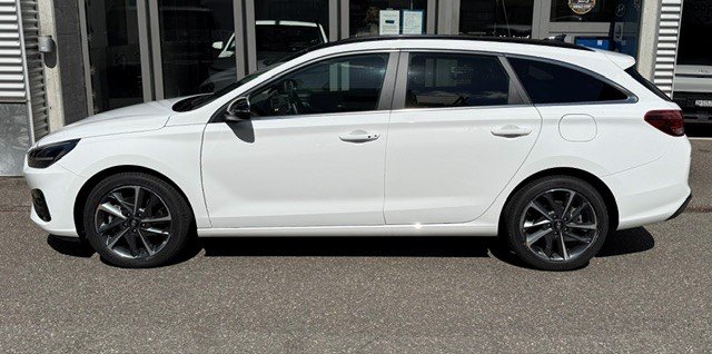 HYUNDAI i30 Wagon 1.5 T-GDi Vertex, Mild-Hybrid Benzin/Elektro, Occasion / Gebraucht, Automatik - 2