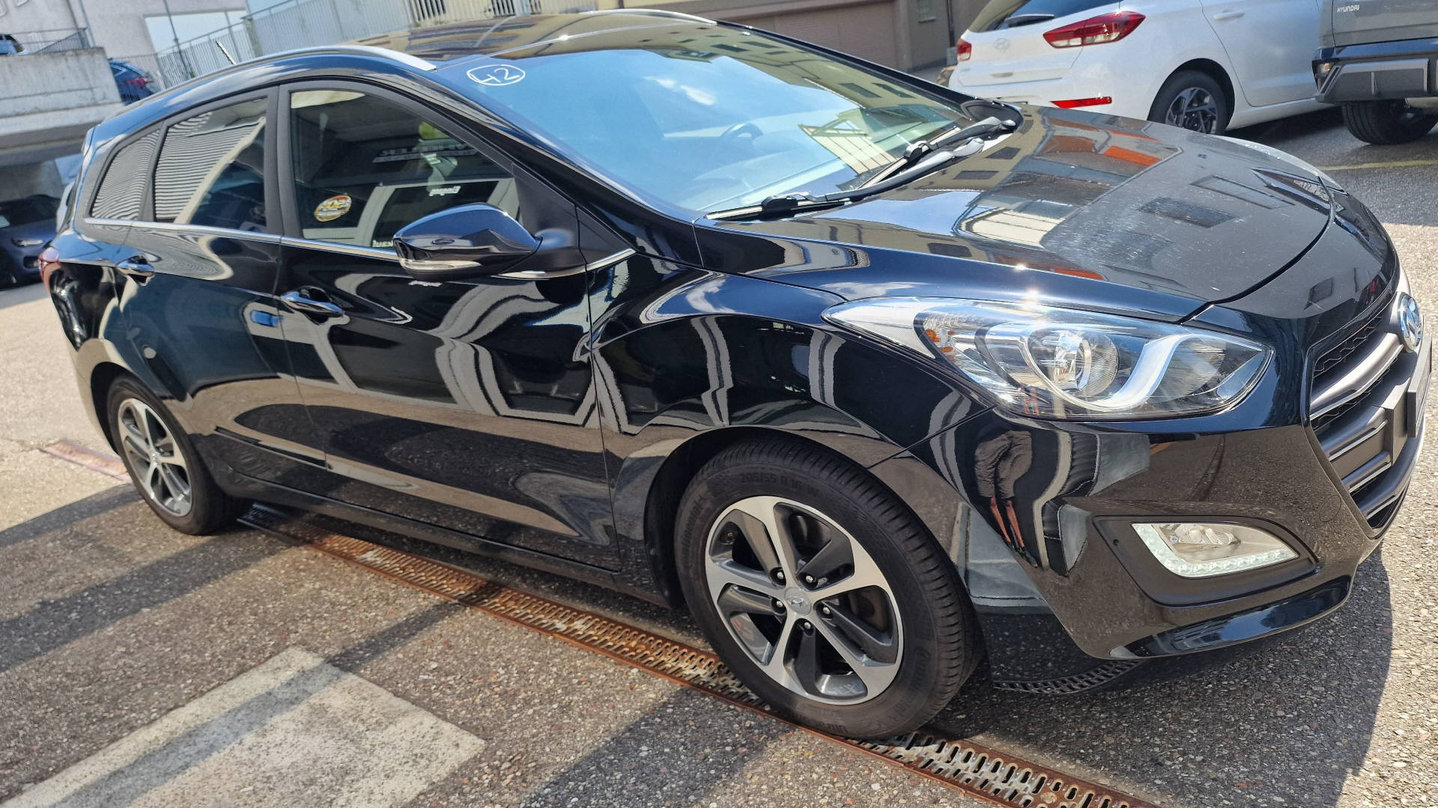 HYUNDAI i30 Wagon 1.6 CRDi Go, Diesel, Occasioni / Usate, Automatico - 7