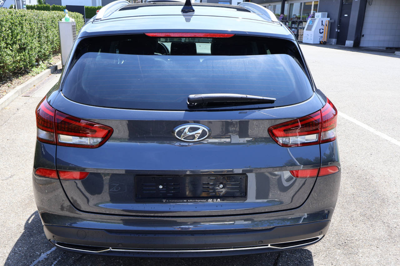 HYUNDAI i30 Wagon 1.5 T-GDi Vertex, Mild-Hybrid Benzin/Elektro, Occasion / Gebraucht, Handschaltung - 4