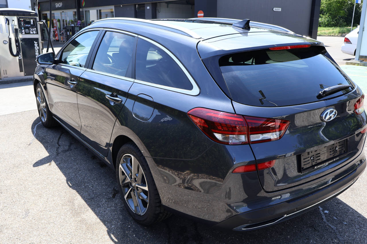 HYUNDAI i30 Wagon 1.5 T-GDi Vertex, Mild-Hybrid Benzin/Elektro, Occasion / Gebraucht, Handschaltung - 6