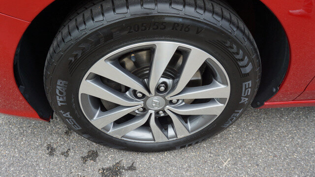 HYUNDAI i30 1.4 T-GDi Amplia, Second hand / Used, Automatic - 7