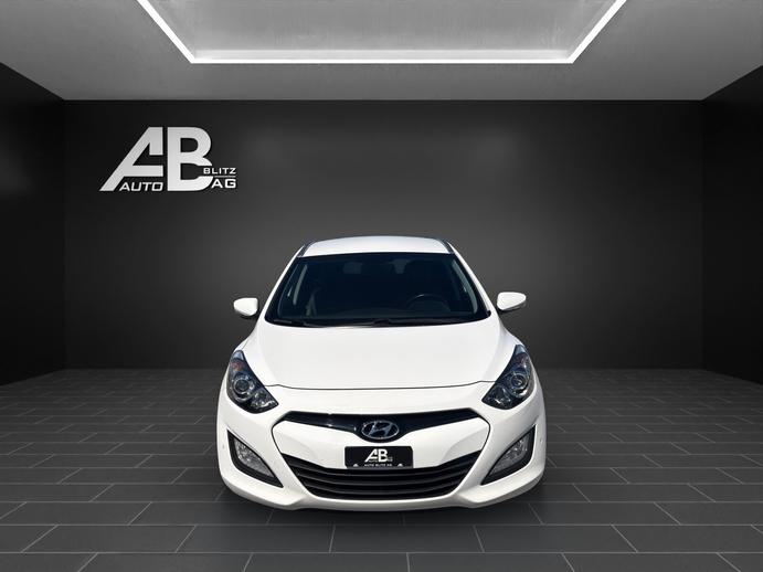 HYUNDAI i30 Wagon 1.6 CRDi Premium Automatic, Diesel, Occasioni / Usate, Automatico