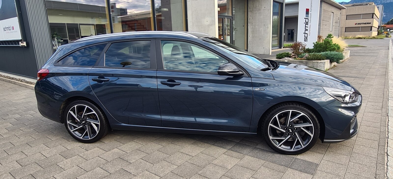 HYUNDAI i30 Wagon 1.5 T-GDi N Line 48V MH DCT, Mild-Hybrid Benzin/Elektro, Occasion / Gebraucht, Automatik - 3