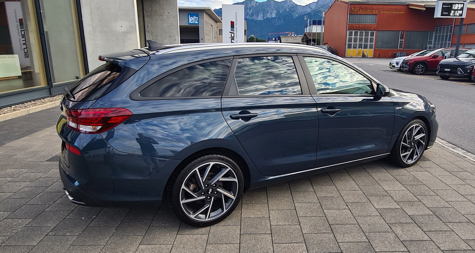 HYUNDAI i30 Wagon 1.5 T-GDi N Line 48V MH DCT, Mild-Hybrid Benzin/Elektro, Occasion / Gebraucht, Automatik - 4