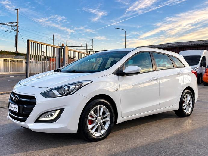 HYUNDAI i30 Wagon 1.6 CRDi GO Automatic DCT, Diesel, Second hand / Used, Automatic