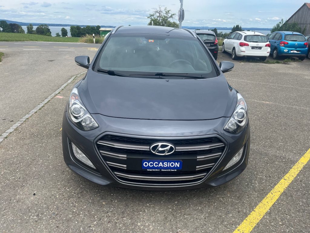 HYUNDAI I30 1.6 CRDi Go, Diesel, Occasion / Gebraucht, Automatik - 3