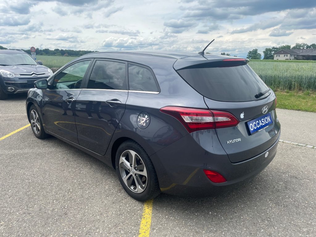HYUNDAI I30 1.6 CRDi Go, Diesel, Occasion / Gebraucht, Automatik - 4