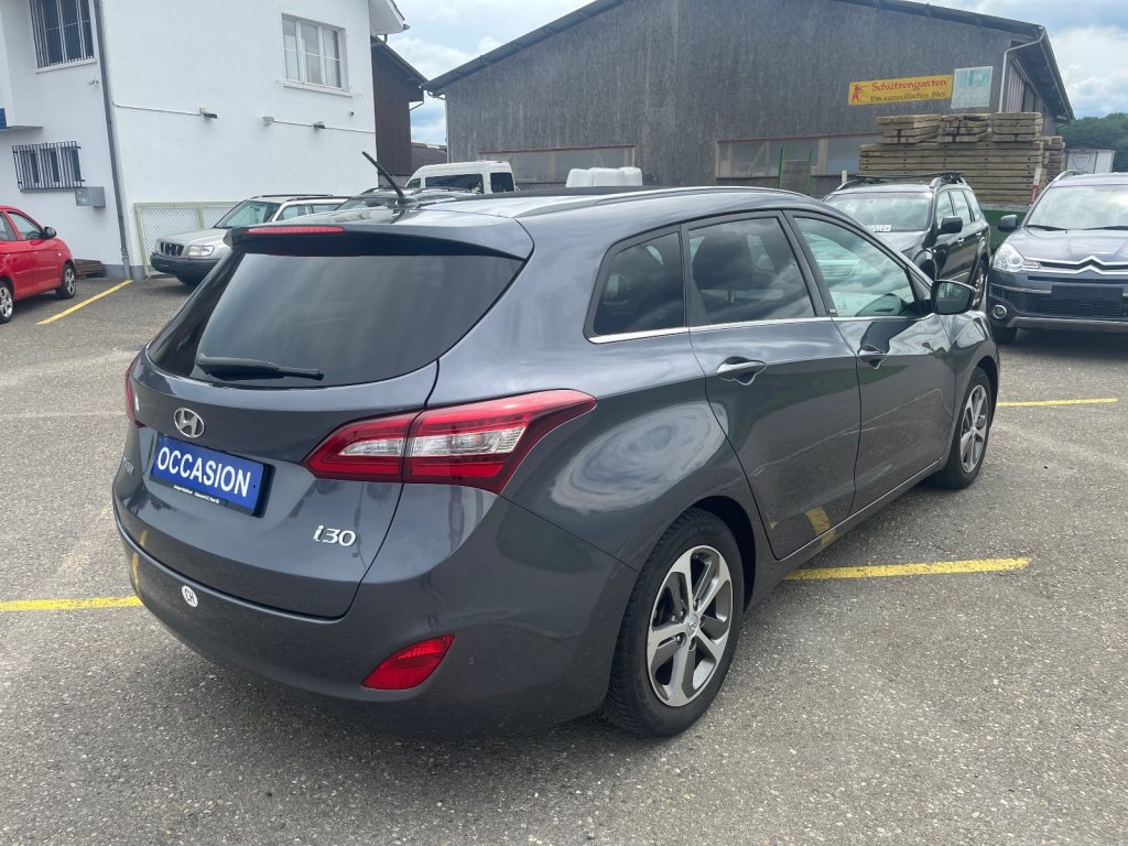 HYUNDAI I30 1.6 CRDi Go, Diesel, Occasion / Gebraucht, Automatik - 5