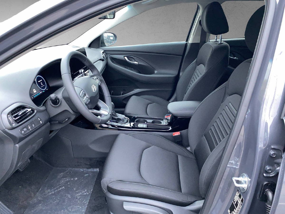 HYUNDAI i30 Wagon 1.5 T-GDi Amplia MY25, Petrol, Ex-demonstrator, Automatic - 6