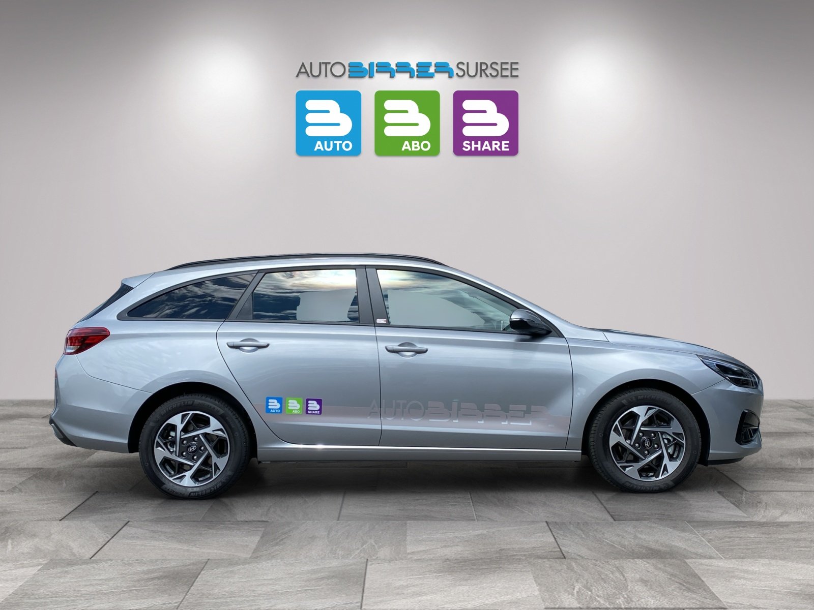 HYUNDAI i30 Wagon 1.5 T-GDi Amplia, Mild-Hybrid Benzin/Elektro, Vorführwagen, Automatik - 4