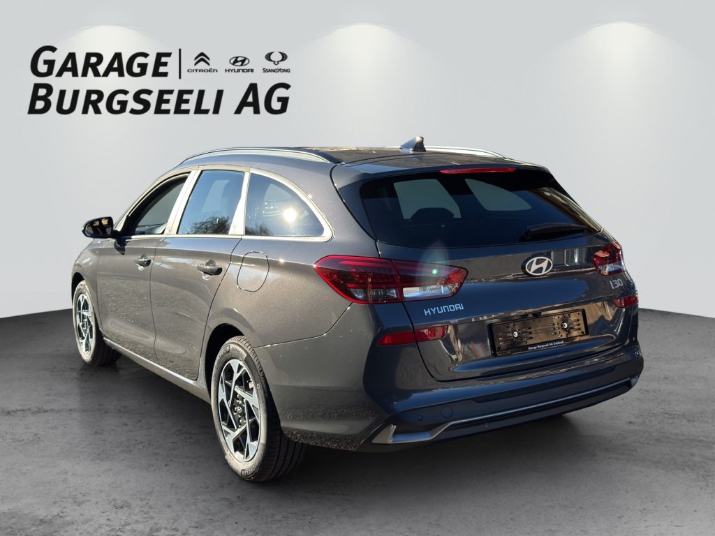 HYUNDAI I30 1.5 T-GDi Amplia, Mild-Hybrid Petrol/Electric, Ex-demonstrator, Automatic - 5