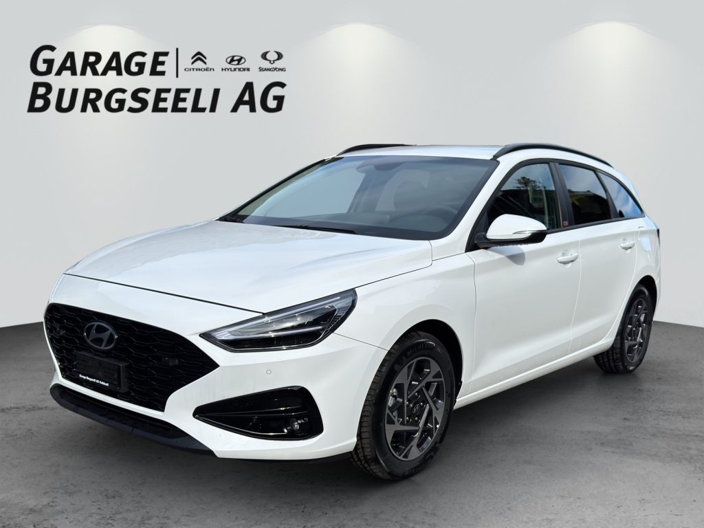 HYUNDAI I30 1.5 T-GDi Amplia