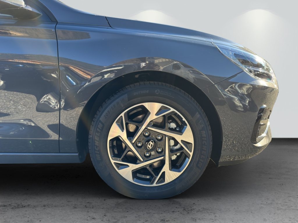 HYUNDAI I30 1.5 T-GDi Amplia, Mild-Hybrid Petrol/Electric, Ex-demonstrator, Automatic - 6