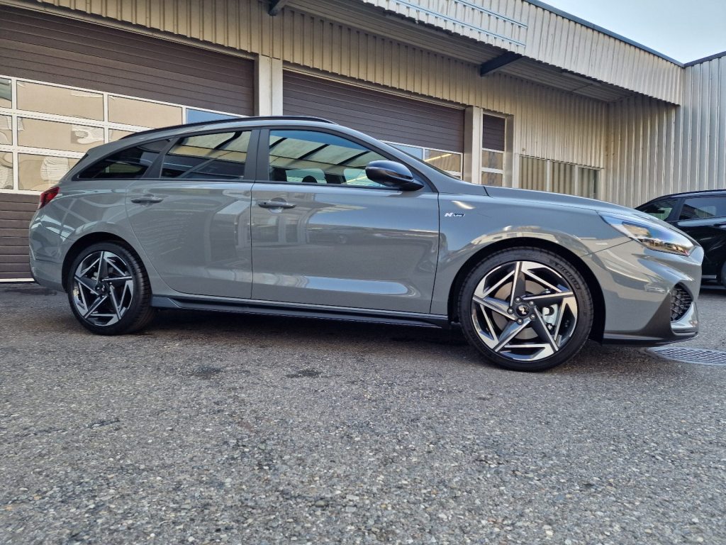 HYUNDAI I30 1.6 T-GDi N-Line, Benzin, Neues Fahrzeug mit Tageszulassung, Automatik - 4