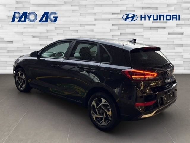 HYUNDAI i30 1.5 T-GDi Amplia, Mild-Hybrid Petrol/Electric, New car, Automatic - 3