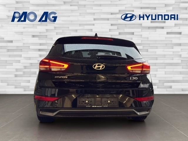 HYUNDAI i30 1.5 T-GDi Amplia, Mild-Hybrid Petrol/Electric, New car, Automatic - 4