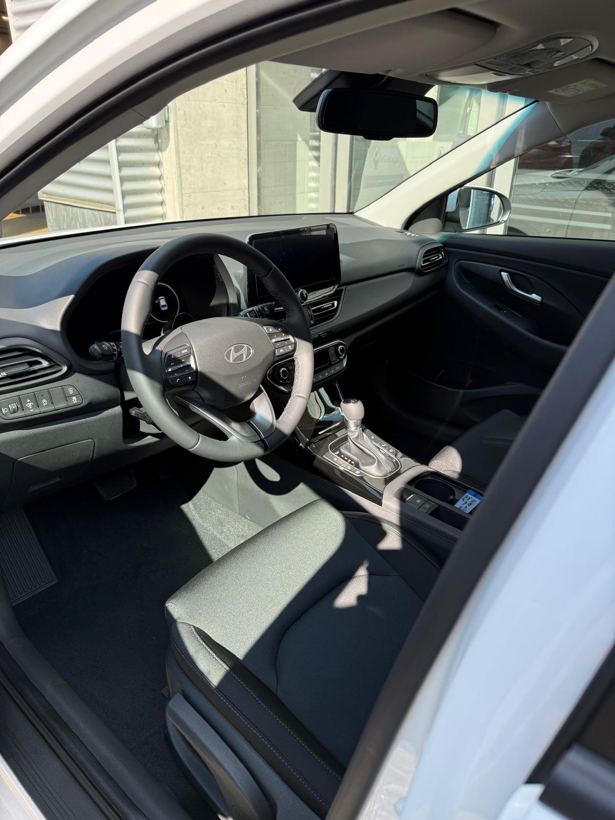 HYUNDAI i30 1.6 T-GDi Amplia, Mild-Hybrid Petrol/Electric, New car, Automatic - 7