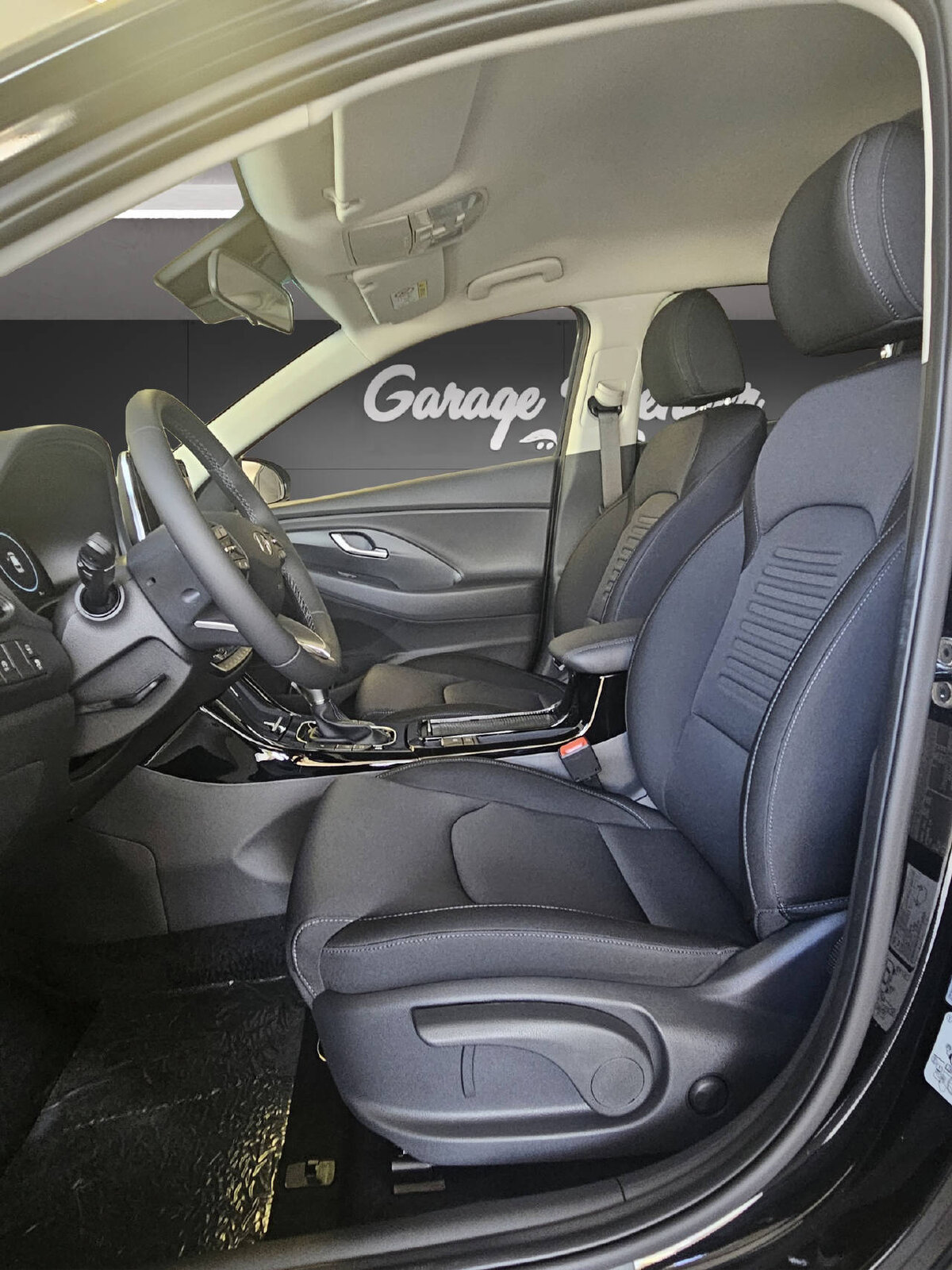 HYUNDAI i30 1.5 T-GDi Amplia, Mild-Hybrid Petrol/Electric, New car, Automatic - 3