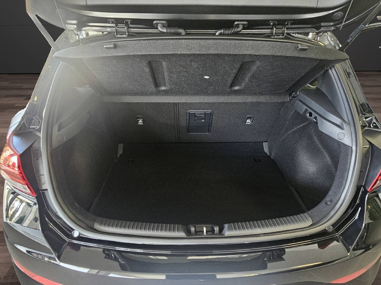 HYUNDAI i30 1.5 T-GDi Amplia, Mild-Hybrid Petrol/Electric, New car, Automatic - 7