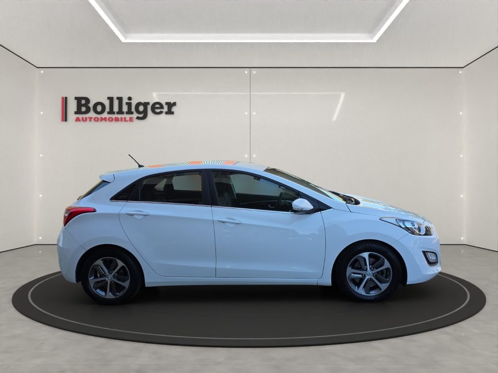 HYUNDAI I30 1.6 GDi Plena, Petrol, Second hand / Used, Manual - 4