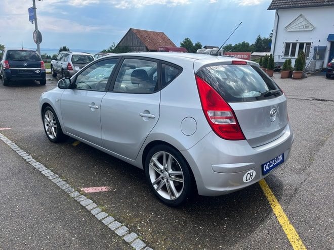 HYUNDAI I30 2.0 Premium, Petrol, Second hand / Used, Manual - 5