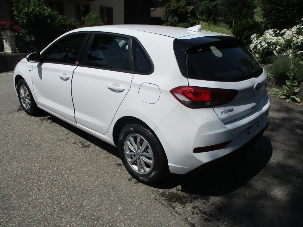 HYUNDAI i30 1.0 T-GDi Origo 48V MH iMT, Mild-Hybrid Benzin/Elektro, Occasion / Gebraucht, Handschaltung - 7