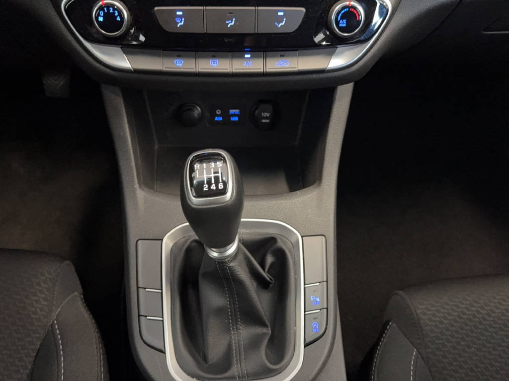 HYUNDAI i30 1.4 T-GDi Origo, Benzin, Occasion / Gebraucht, Handschaltung - 7