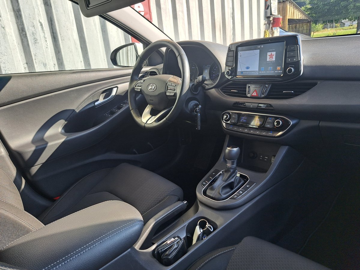 HYUNDAI i30 1.6 CRDi GO Plus DCT, Diesel, Second hand / Used, Automatic - 6