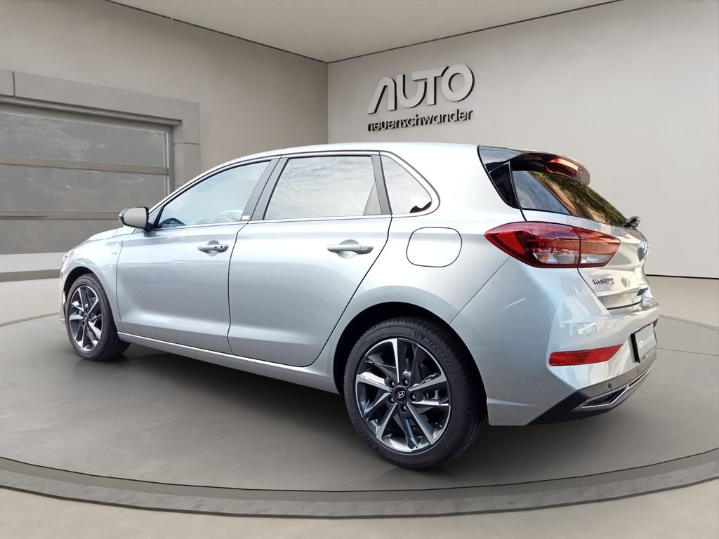 HYUNDAI i30 1.5 T-GDi Vertex, Mild-Hybrid Benzin/Elektro, Occasion / Gebraucht, Automatik - 7