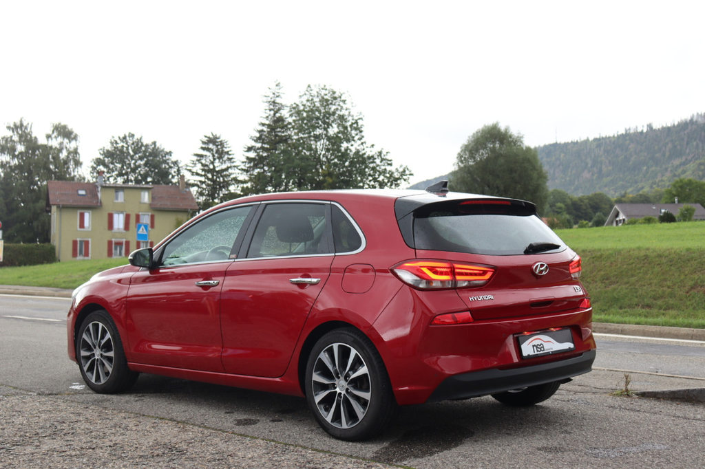 HYUNDAI i30 1.4 T-GDi Vertex, Essence, Occasion / Utilisé, Manuelle - 5
