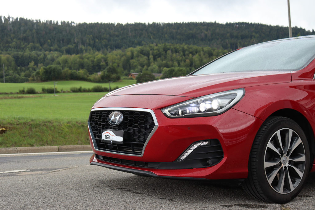 HYUNDAI i30 1.4 T-GDi Vertex, Essence, Occasion / Utilisé, Manuelle - 6