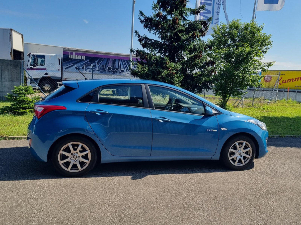 HYUNDAI i30 1.4 Comfort, Essence, Occasion / Utilisé, Manuelle