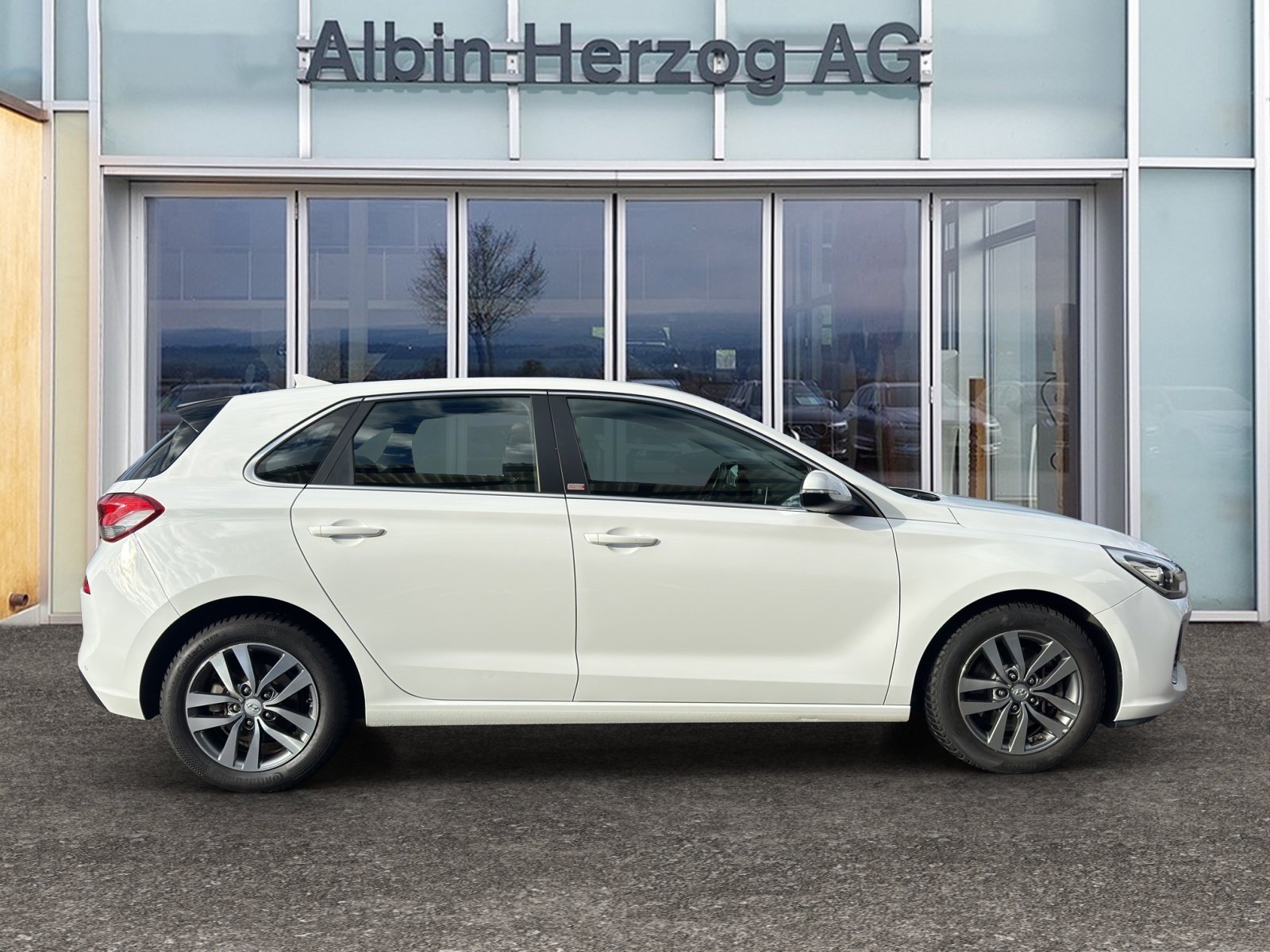 HYUNDAI i30 1.0 T-GDi Launch, Benzin, Occasion / Gebraucht, Handschaltung - 4