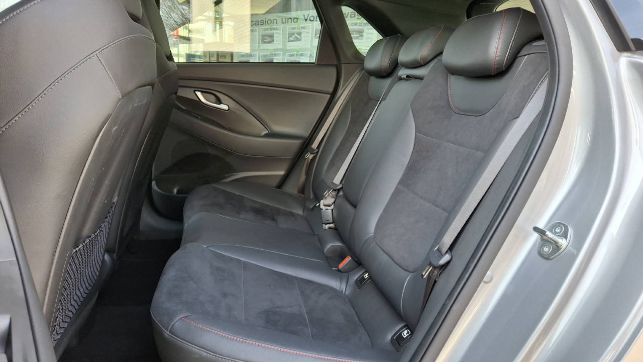 HYUNDAI i30 1.5 T-GDi N-Line, Hybride Léger Essence/Électricité, Occasion / Utilisé, Automatique - 7