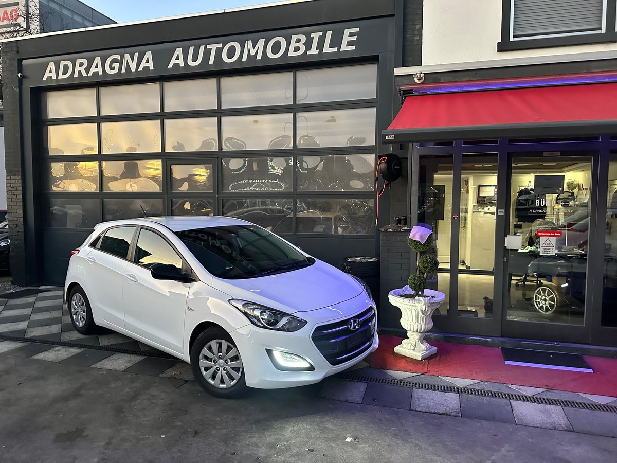 HYUNDAI i30 1.4 Pica