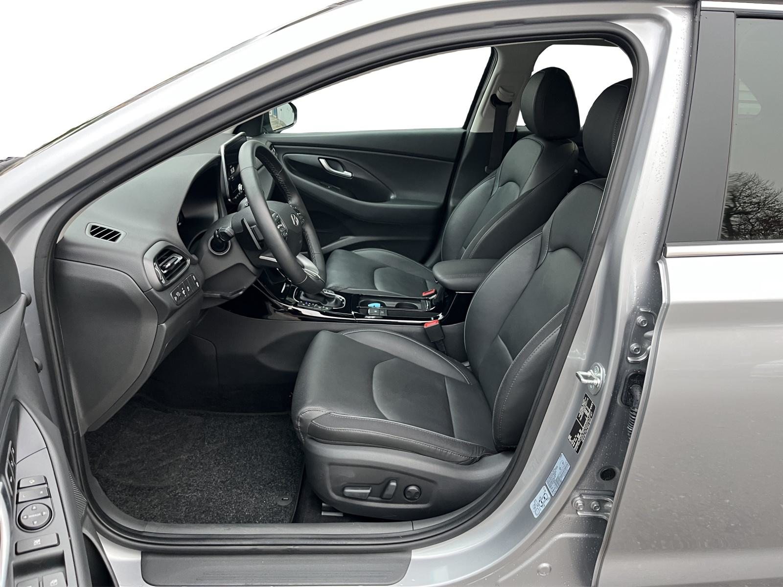 HYUNDAI i30 1.5 T-GDi Vertex, Mild-Hybrid Petrol/Electric, Second hand / Used, Automatic - 6