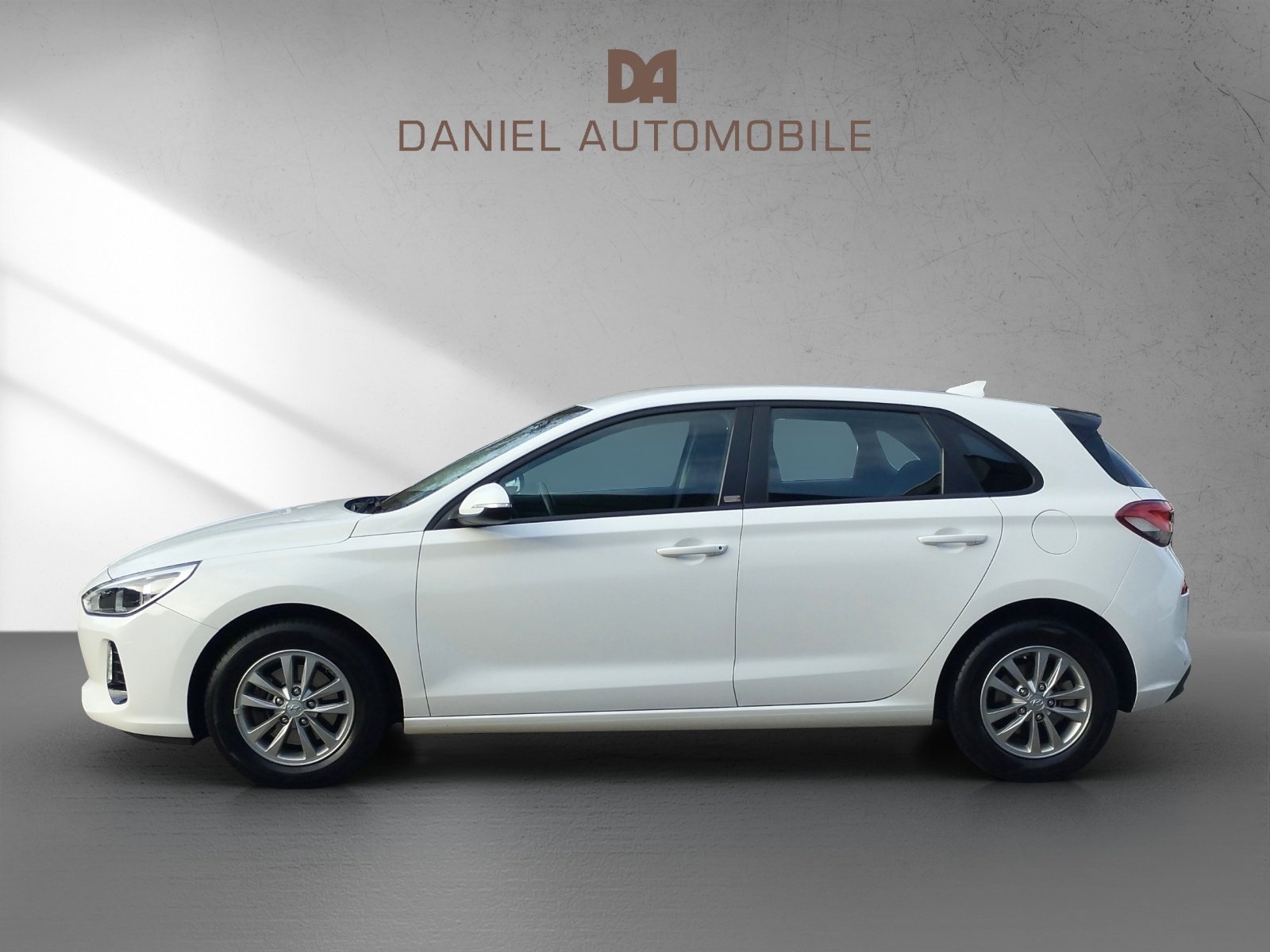 HYUNDAI i30 1.4 T-GDi Origo, Benzina, Occasioni / Usate, Automatico - 4