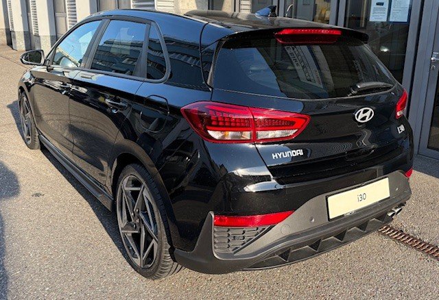 HYUNDAI i30 1.5 T-GDi N-Line, Mild-Hybrid Petrol/Electric, Second hand / Used, Automatic - 3