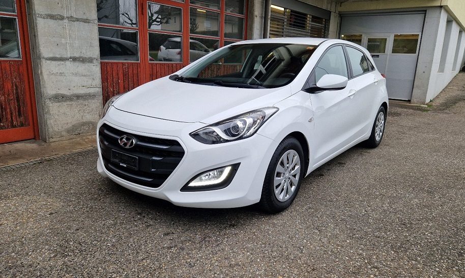 HYUNDAI i30 1.4 Pica