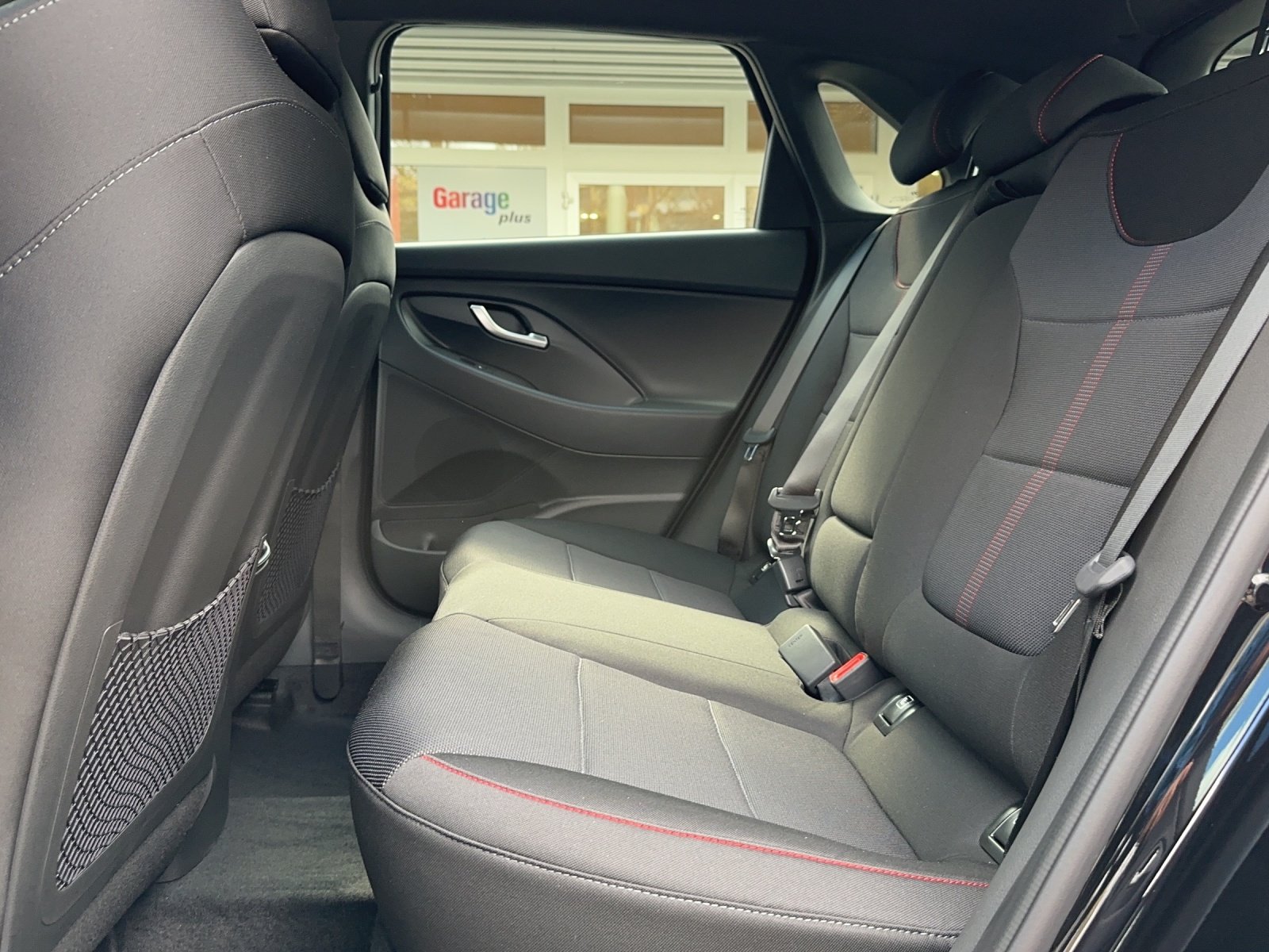 HYUNDAI i30 1.5 T-GDi N Line DCT, Mild-Hybrid Benzin/Elektro, Occasion / Gebraucht, Automatik - 6