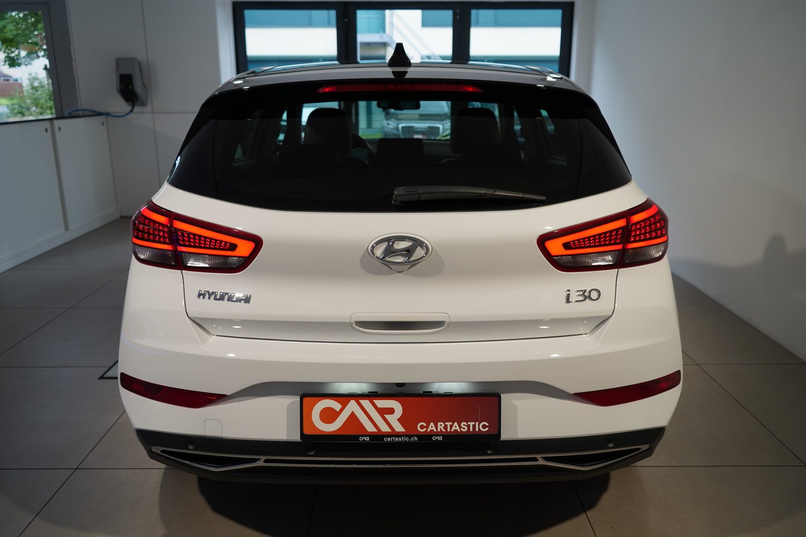 HYUNDAI i30 1.5 T-GDi Vertex, Mild-Hybrid Benzin/Elektro, Occasion / Gebraucht, Automatik - 3