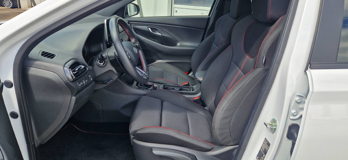 HYUNDAI i30 1.5 T-GDi N-Line, Mild-Hybrid Benzin/Elektro, Occasion / Gebraucht, Automatik - 5