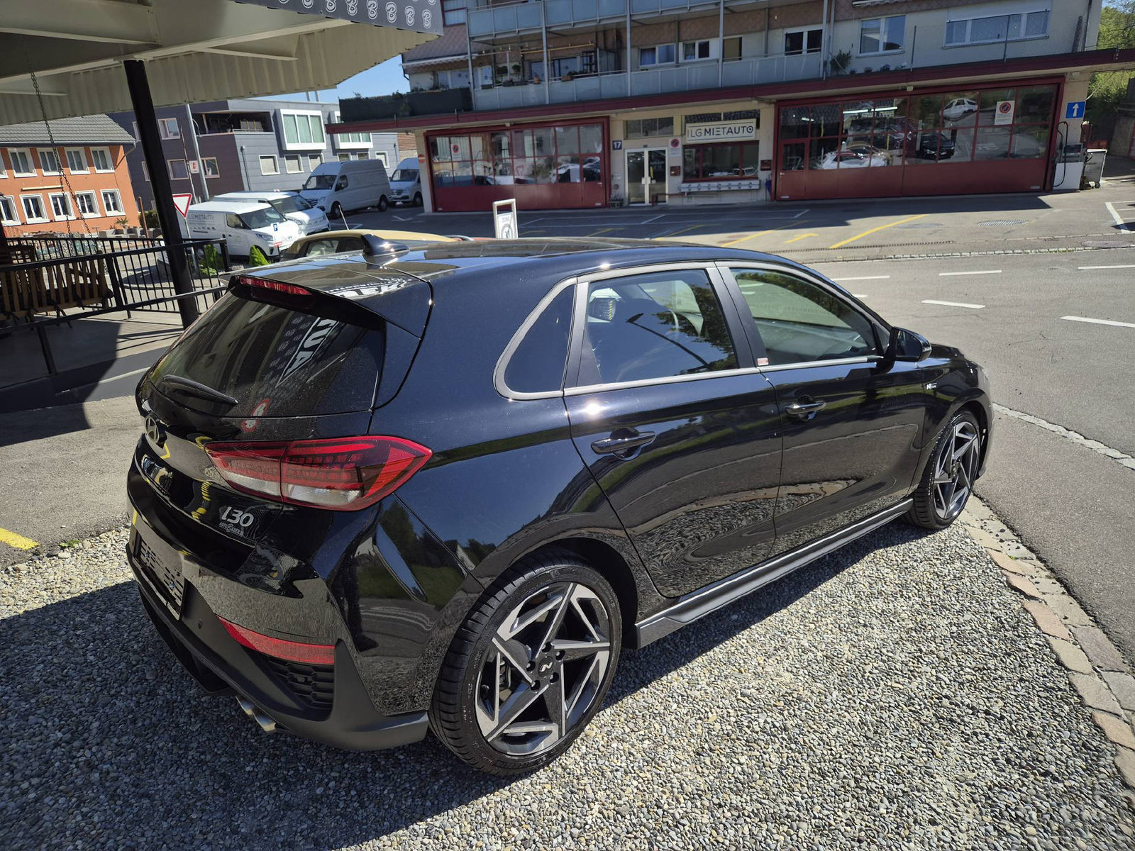 HYUNDAI i30 1.5 T-GDi N-Line LUX Pack, Mild-Hybrid Benzin/Elektro, Occasion / Gebraucht, Automatik - 7